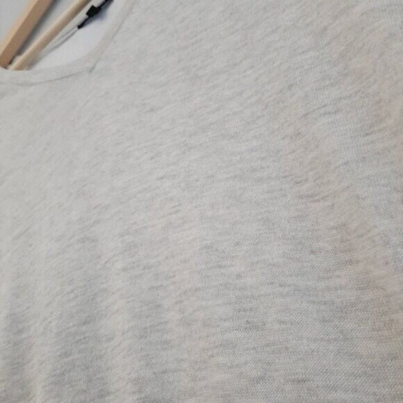 RW&CO V-neck Light Sweater Colorblock Grey & White Sz XS - Picture 10 of 12